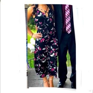 Beautiful Floral Jumpsuit!